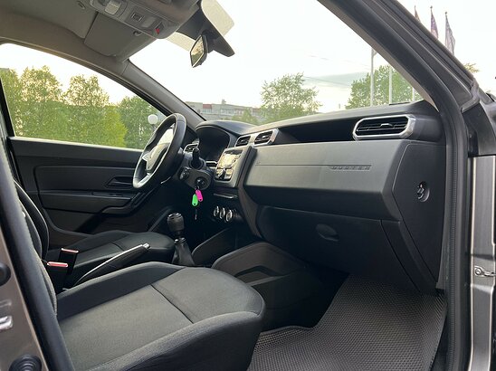 Renault Duster 2.0 4WD MT (143 л.с.) Drive