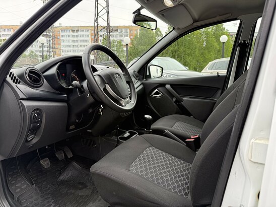 ВАЗ (LADA) Granta 1.6 MT (90 л.с.) Luxe
