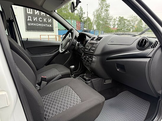 ВАЗ (LADA) Granta 1.6 MT (90 л.с.) Luxe