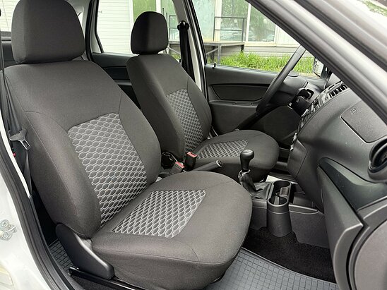 ВАЗ (LADA) Granta 1.6 MT (90 л.с.) Luxe