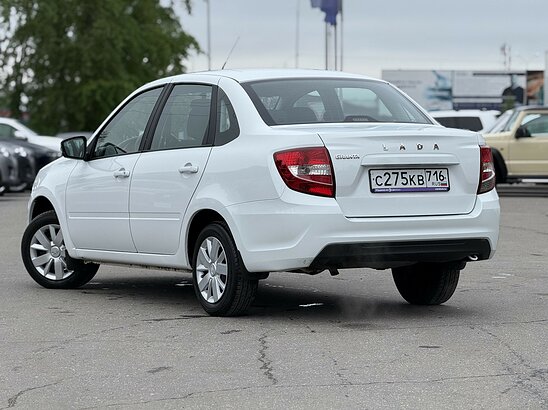 ВАЗ (LADA) Granta 1.6 MT (90 л.с.) Luxe