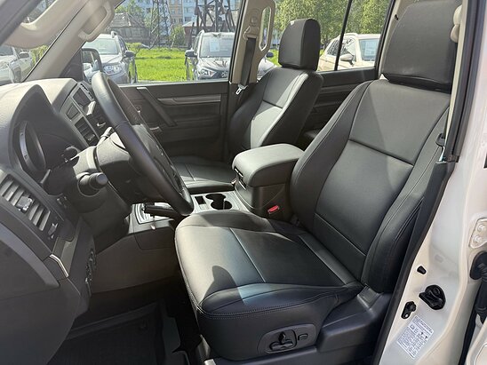Mitsubishi Pajero 3.0 AT (178 л.с.) GLS