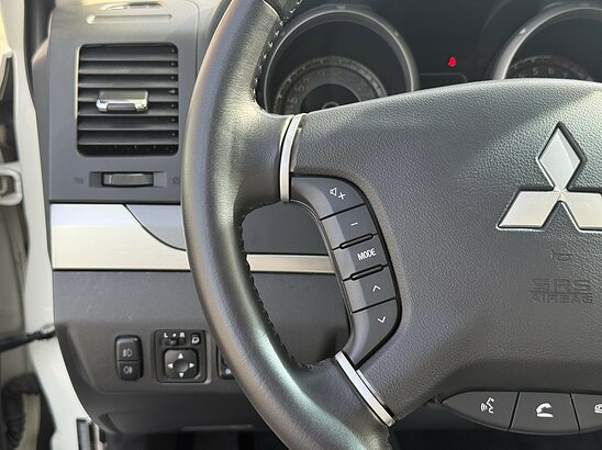 Mitsubishi Pajero 3.0 AT (178 л.с.) GLS