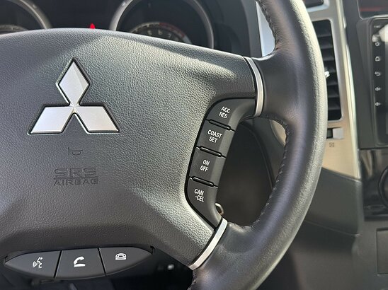Mitsubishi Pajero 3.0 AT (178 л.с.) GLS