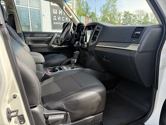 Mitsubishi Pajero 3.0 AT (178 л.с.) GLS