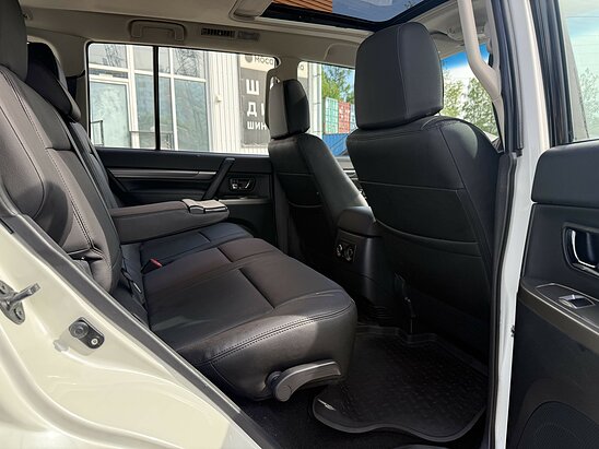 Mitsubishi Pajero 3.0 AT (178 л.с.) GLS