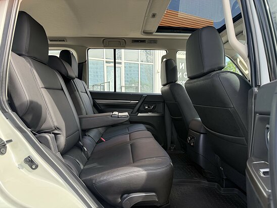 Mitsubishi Pajero 3.0 AT (178 л.с.) GLS