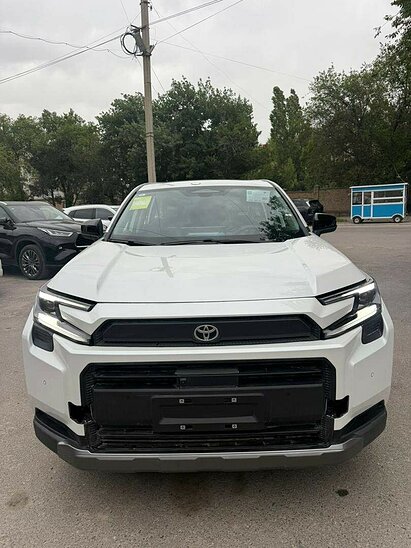 Toyota RAV4 2.0 4WD CVT (171 л.с.) Flagship