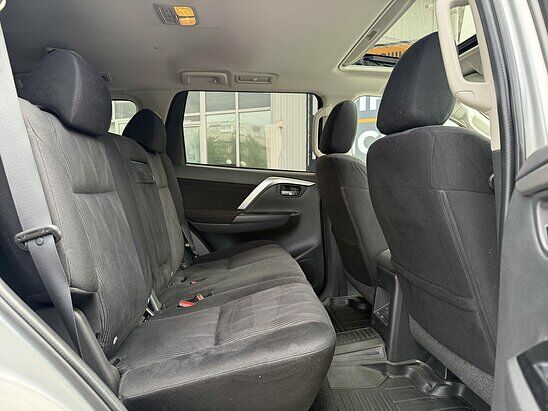 Mitsubishi Pajero Sport 2.4 D 4WD AT (181 л.с.) Instyle
