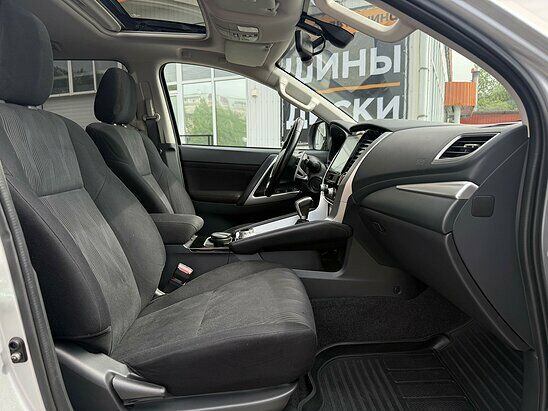 Mitsubishi Pajero Sport 2.4 D 4WD AT (181 л.с.) Instyle