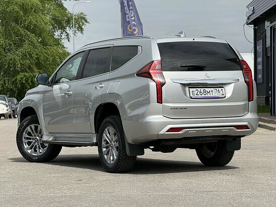 Mitsubishi Pajero Sport 2.4 D 4WD AT (181 л.с.) Instyle