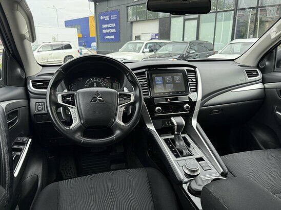 Mitsubishi Pajero Sport 2.4 D 4WD AT (181 л.с.) Instyle