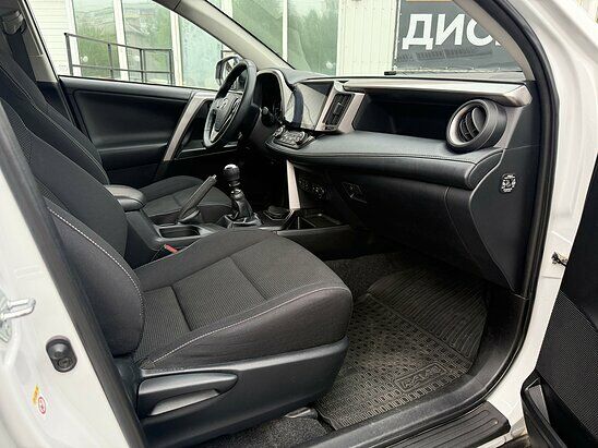 Toyota RAV4 2.0 AWD MT (146 л.с.) Comfort Plus