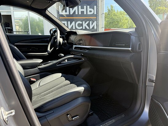 Geely Monjaro 2.0 4WD AT (238 л.с.) Exclusive