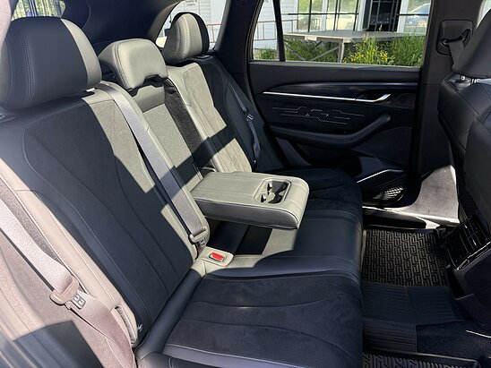 Geely Monjaro 2.0 4WD AT (238 л.с.) Exclusive