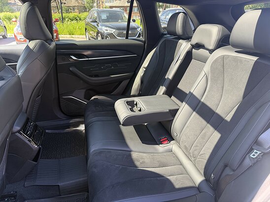Geely Monjaro 2.0 4WD AT (238 л.с.) Exclusive