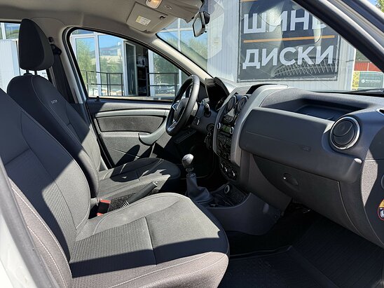 Renault Duster 2.0 4WD MT (143 л.с.) Drive