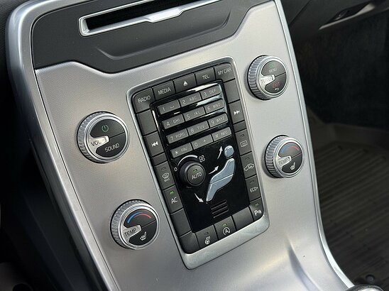 Volvo S80 2.0 T5 AT (245 л.с.) Summum