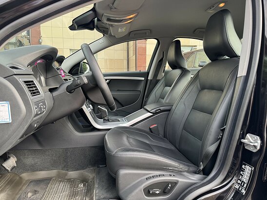 Volvo S80 2.0 T5 AT (245 л.с.) Summum