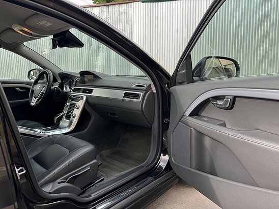 Volvo S80 2.0 T5 AT (245 л.с.) Summum