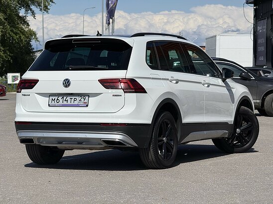 Volkswagen Tiguan 2.0 TSI 4MOTION DSG (180 л.с.) Offroad