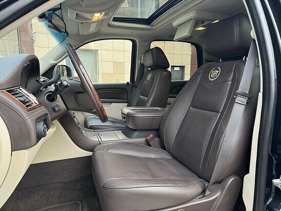 Cadillac Escalade 6.2 V8 4WD AT (403 л.с.) Top