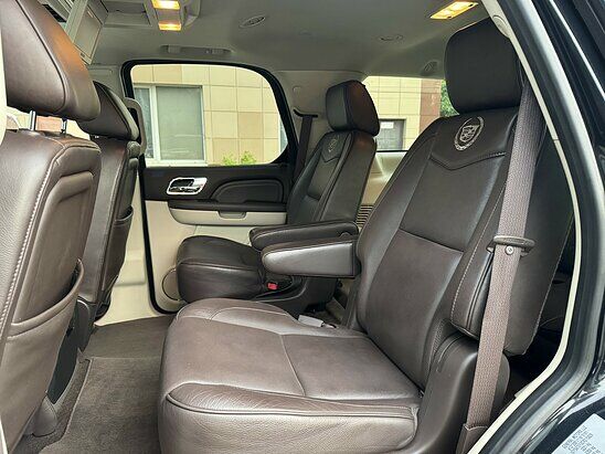 Cadillac Escalade 6.2 V8 4WD AT (403 л.с.) Top