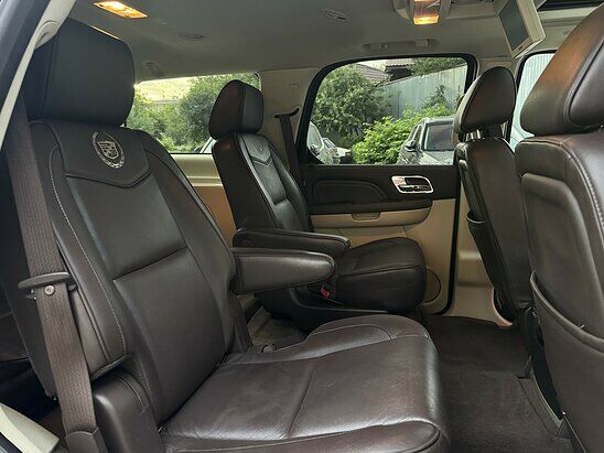 Cadillac Escalade 6.2 V8 4WD AT (403 л.с.) Top