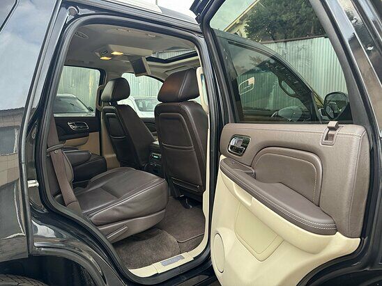 Cadillac Escalade 6.2 V8 4WD AT (403 л.с.) Top