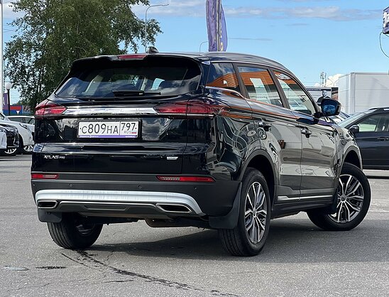 Geely Atlas Pro 1.5 4WD AMT (177 л.с.) Flagship+