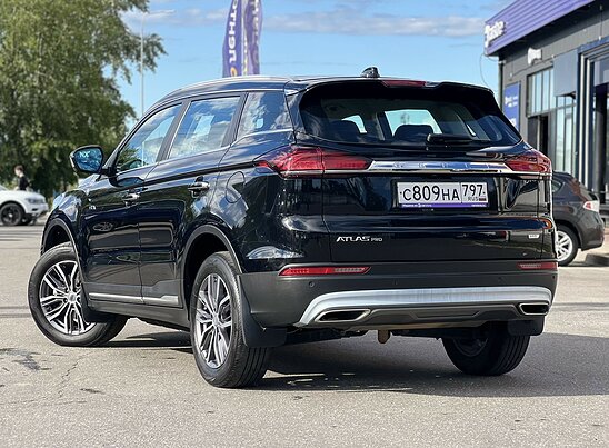 Geely Atlas Pro 1.5 4WD AMT (177 л.с.) Flagship+