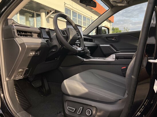 Toyota RAV4 2.0 CVT (171 л.с.) Fashion