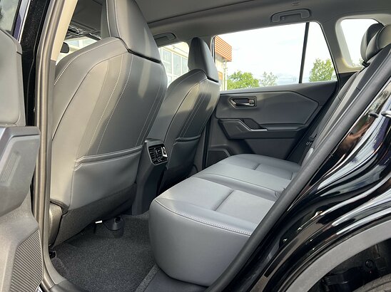 Toyota RAV4 2.0 CVT (171 л.с.) Fashion