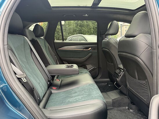 Geely Monjaro 2.0 4WD AT (238 л.с.) Exclusive
