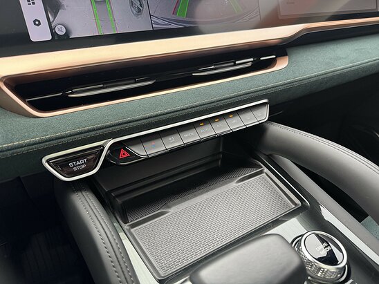 Geely Monjaro 2.0 4WD AT (238 л.с.) Exclusive