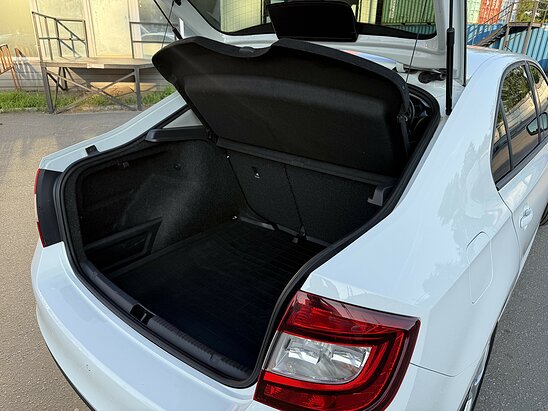 Skoda Rapid 1.6 MPI AT (110 л.с.) Style