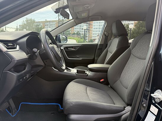 Toyota RAV4 2.0 4WD CVT (149 л.с.) Комфорт