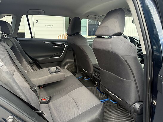 Toyota RAV4 2.0 4WD CVT (149 л.с.) Комфорт
