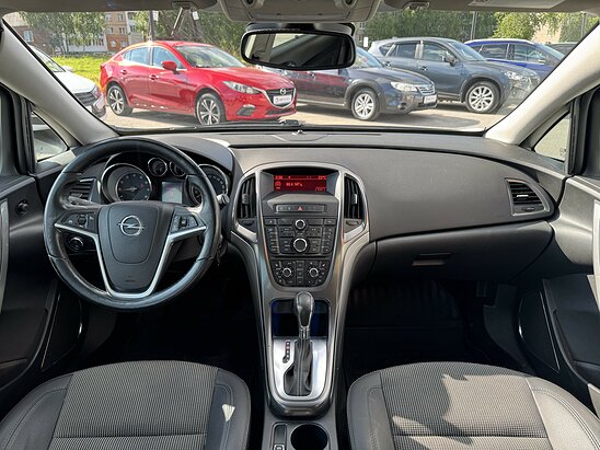 Opel Astra 1.4 Turbo AT (140 л.с.) Cosmo