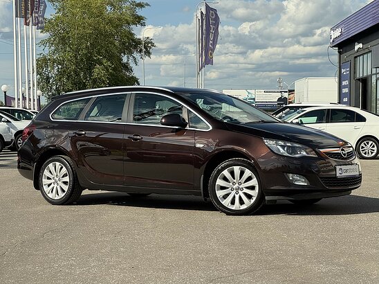 Opel Astra 1.4 Turbo AT (140 л.с.) Cosmo