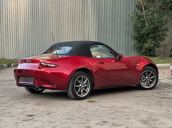 Mazda MX-5 1.5 MT (131 л.с.)