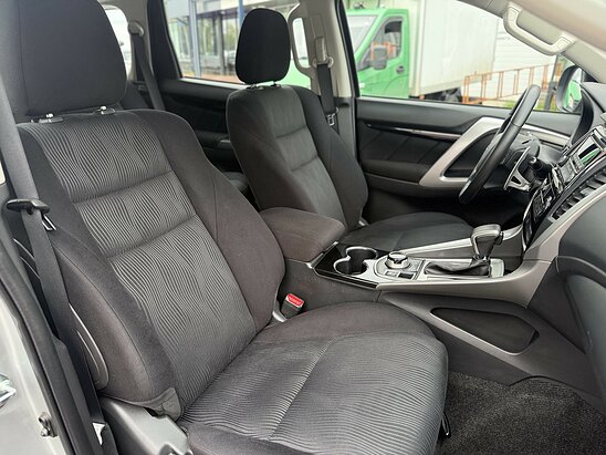 Mitsubishi Pajero Sport 2.4 DI-D 4WD AT (181 л.с.) Intense