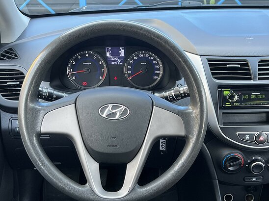 Hyundai Solaris 1.4 MT (107 л.с.) Active