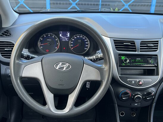 Hyundai Solaris 1.4 MT (107 л.с.) Active
