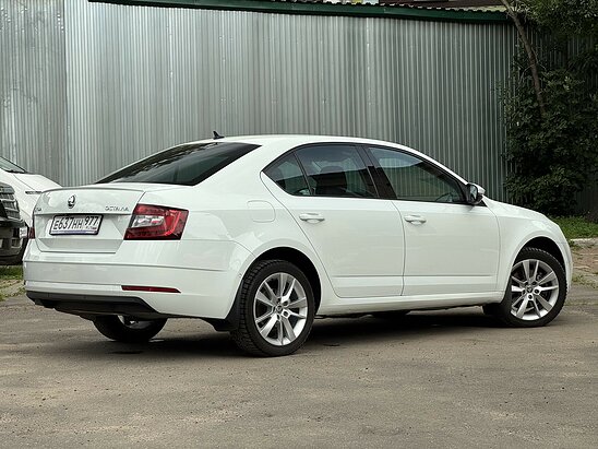 Skoda Octavia 1.8 TSI DSG (180 л.с.) Style