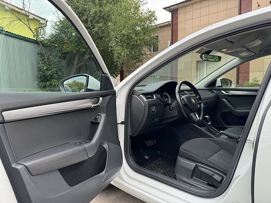 Skoda Octavia 1.8 TSI DSG (180 л.с.) Style