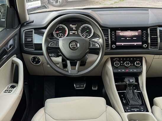 Skoda Kodiaq 2.0 TSI 4WD DSG (180 л.с.) Style