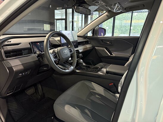 Toyota RAV4 2.0 4WD CVT (171 л.с.) Luxury