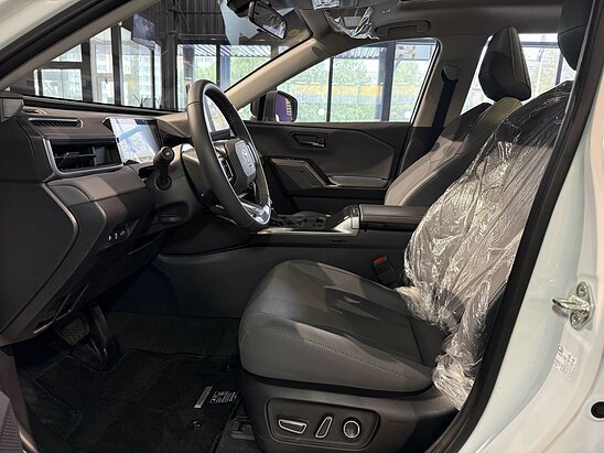 Toyota RAV4 2.0 4WD CVT (171 л.с.) Luxury