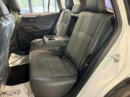Toyota RAV4 2.0 4WD CVT (171 л.с.) Luxury